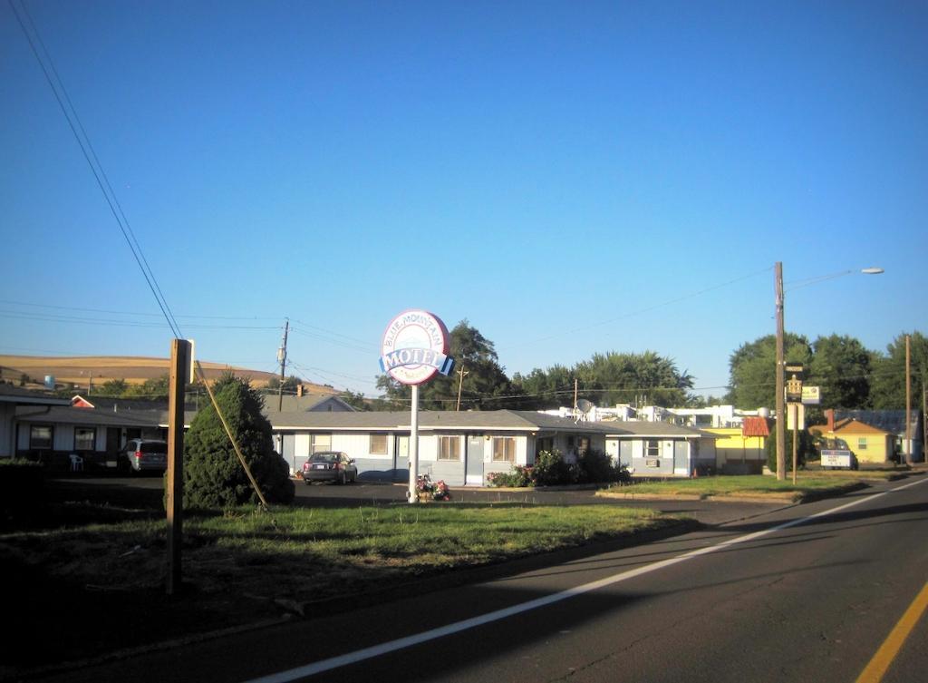 Blue Mountain Motel Dayton Exterior photo